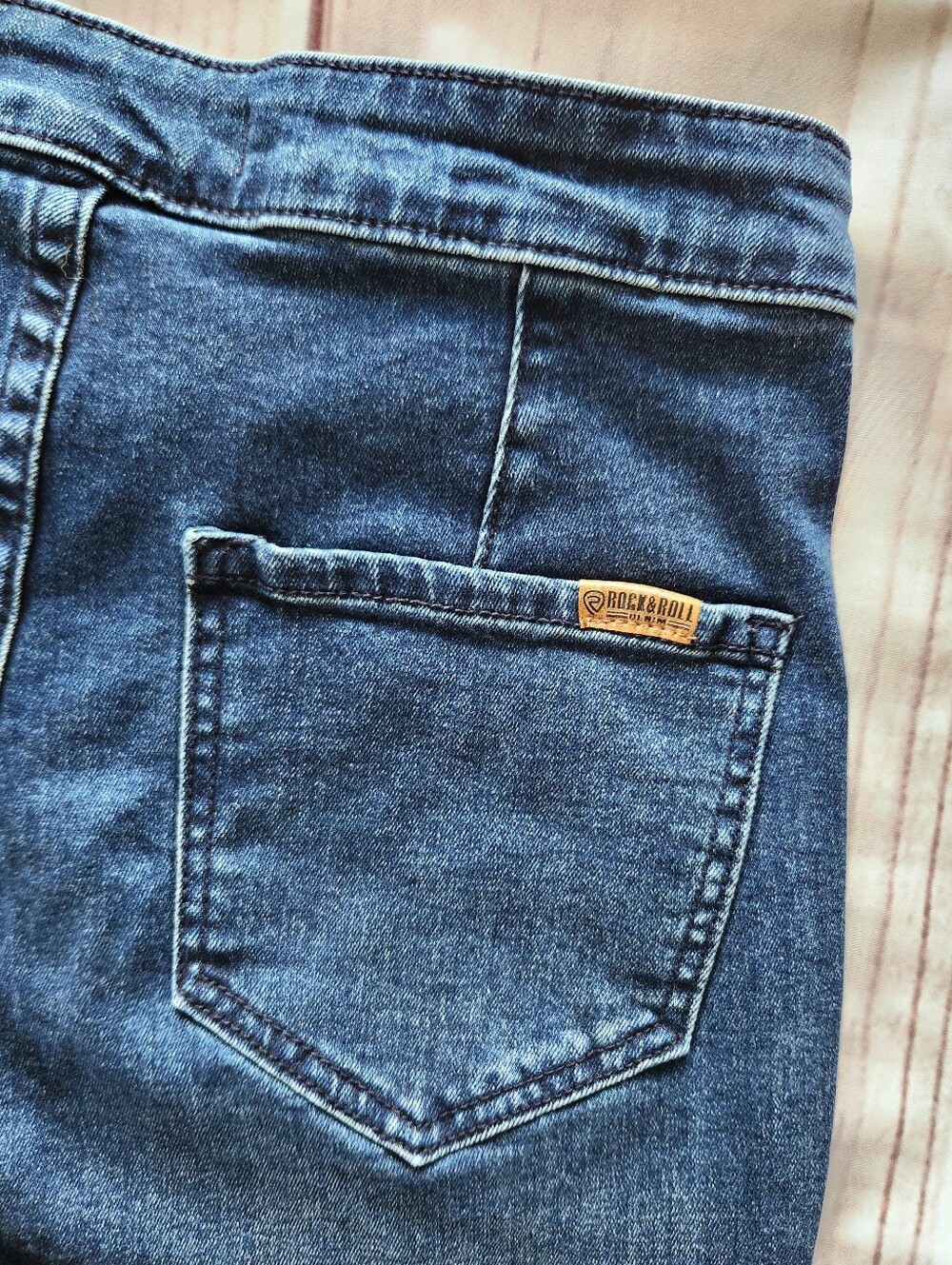 Rock & Roll Cowgirl "High Rise Bell Bottom Jean" Flare Blue | Women's Size 29 - Picture 12 of 15
